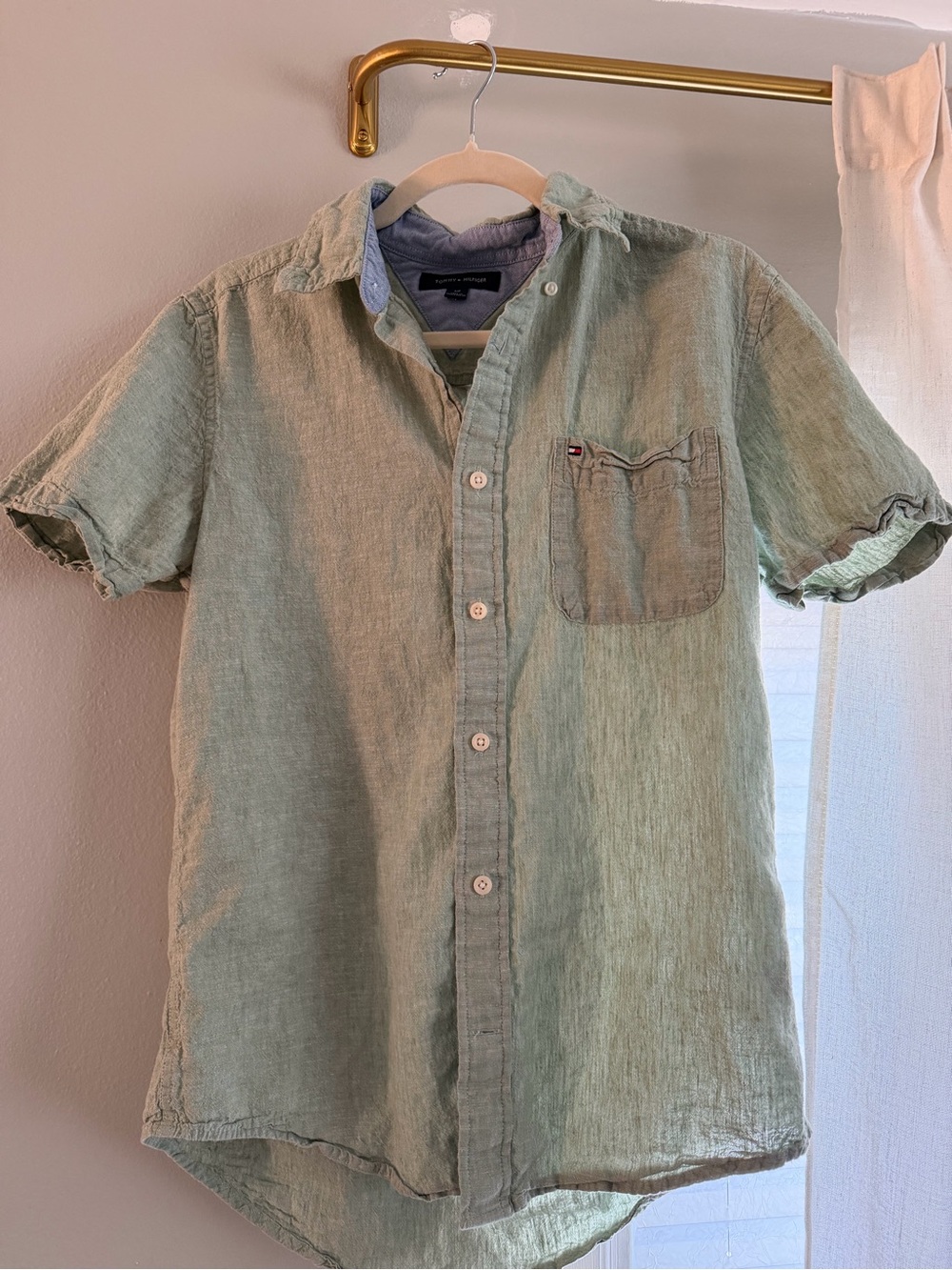 Tommy Hilfiger Light Sage Green Short-Sleeve Linen Button-Up Shirt